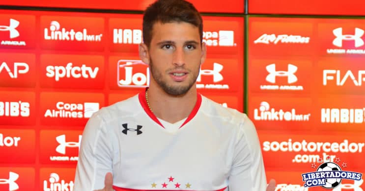 Emprestado por cinco meses, Calleri é apresentado no São Paulo