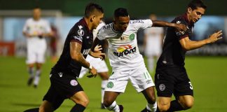 Lanús vence a Chape