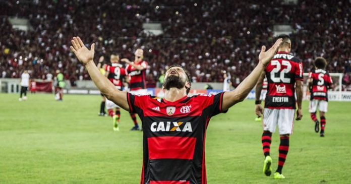 Flamengo goleia San Lorenzo