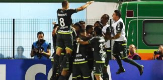 Chape vence Atlético Nacional