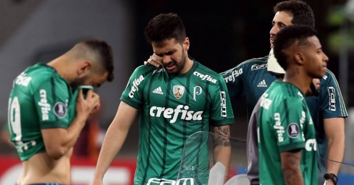 eliminação precoce na Copa Libertadores