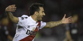 River larga na frente por vaga